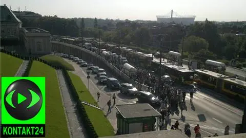 Autobus blokował ruch na Trasie W-Z