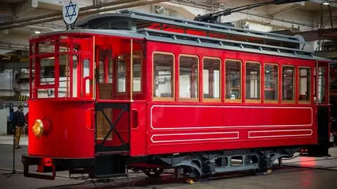Linia oznaczona gwiazdą Dawida. Odbudowali tramwaj, który jeździł przez getto
