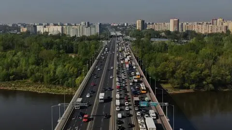 Korek po wypadku na S8. Motocyklista po alkoholu