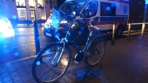 Rowerzystka zderzyła się z pieszą na Tamce. Obie trafiły do szpitala
