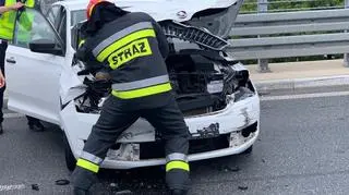 Skoda uderzyła w bariery na trasie S8