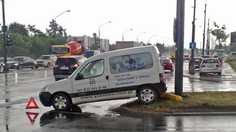 Opel w citroena na Puławskiej