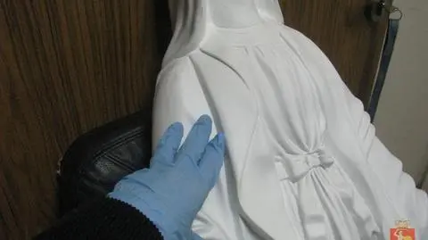 Pięć osób podejrzanych o kradzież figury Maryi
