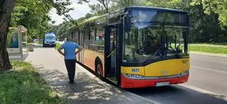 Autobus gwałtownie hamował 