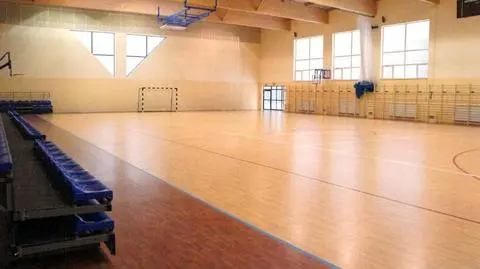 Zbudowali halę sportową, ale dzieci ćwiczyć nie mogą
