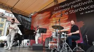 Francesco Cafiso z zespołem podczas koncertu Jazz na Starówce