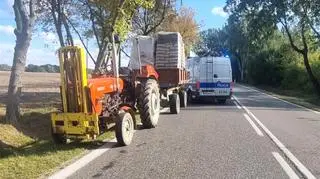 Policjanci zatrzymali nietrzeźwego kierowcę ciągnika 