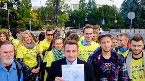Guział zbiera podpisy pod projektem ws. reprywatyzacji