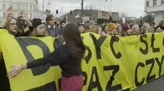 Młodzież protestowała przeciwko zmianom klimatu