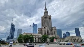 Pałac Kultury kończy 70 lat. Czy zostanie wyczyszczony?