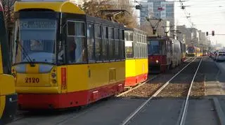 Tramwaje stanęły w korku