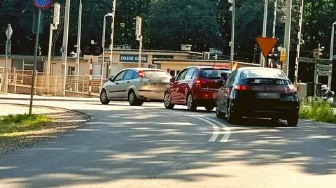 Omijali rogatki i nie zwracali uwagi na "czerwone". Zapłacą po dwa tysiące