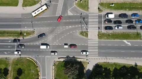 Przebudują ważne skrzyżowanie. Poszerzona zostanie jezdnia, powstanie chodnik i ścieżka dla rowerów