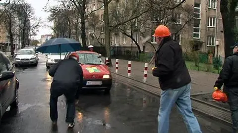 Papierem toaletowym zaatakowali przewóz osób