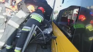 Renault wjechało w tramwaj