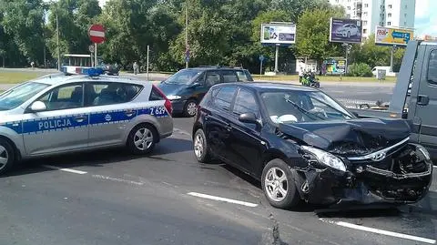 Mokotów: zderzenie taksówki z hyundaiem