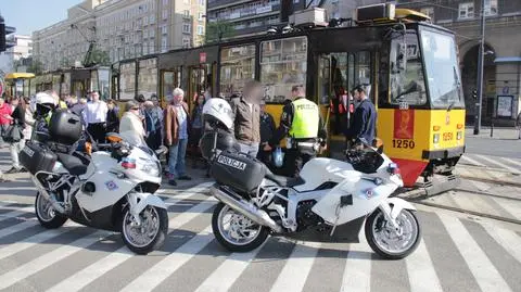 Wszedł pod "33". Tramwaje stanęły na pół godziny