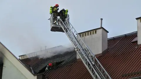 Pożar w bloku na Bemowo