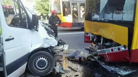 Wjechał mercedesem w "503"
