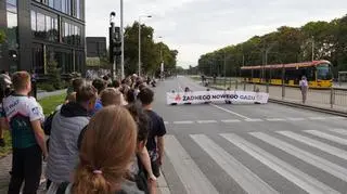 Protestujący domagają się zatrzymania rozrostu infrastruktury gazowej