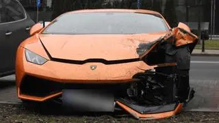 Rozbite lamborghini odnaleziono na parkingu na Odolanach