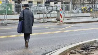 Utrudnione dojście na przystanek autobusowy przy Gagarina