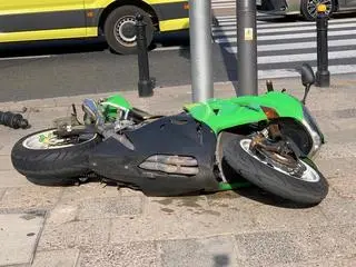 Wypadek z udziałem motocyklisty