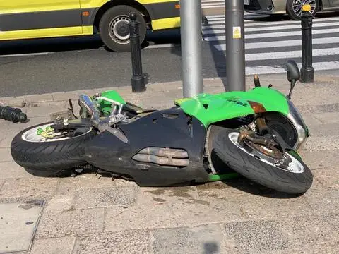 Wypadek z udziałem motocyklisty 