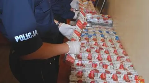 Wpadli na stacji metra z trefnymi papierosami