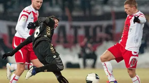 Rewolucja "Świra" nie pomogła. Polonia zepsuła mu debiut