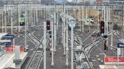 Uszkodzony kabel na stacji Warszawa Zachodnia, pociągi opóźnione