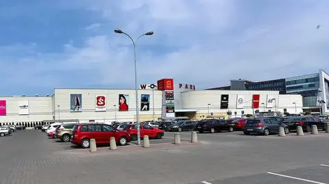 Interwencja w centrum handlowym. "Mężczyzna z ostrym narzędziem"