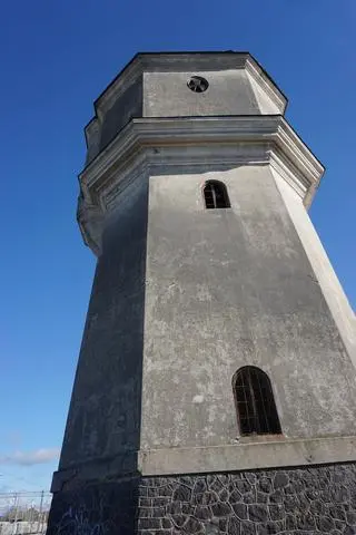 Wieża ciśnień na stacji kolejowej Tłuszcz