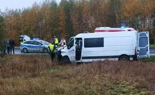 Wypadek na trasie 801 w okolicach miejscowości Sobienie Biskupie