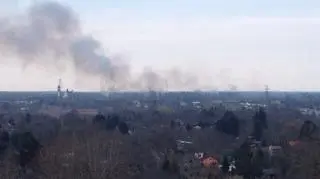 Pożar traw w okolicy mostu Siekierkowskiego