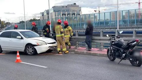 Motocyklista ranny po zderzeniu z autem