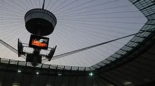 Dach stadionu można zasuwać i rozsuwać - fot. Maciej Wężyk/tvnwarszawa.pl