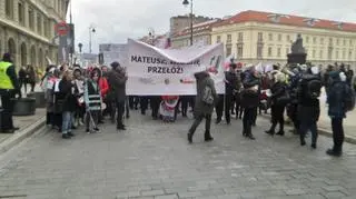 Przemarsz protestujących