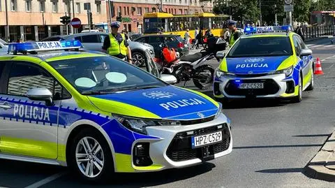 Wypadek motocyklisty na Ochocie