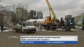 Reporterka o rozbiórce samolotu i akcji straży