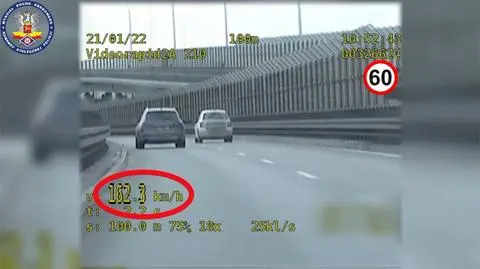O 102 kilometry na godzinę za szybko. Policja publikuje nagrania z warszawskich dróg