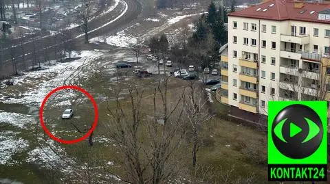 Pechowy finał jazdy na skróty. "Audi się zapadło"