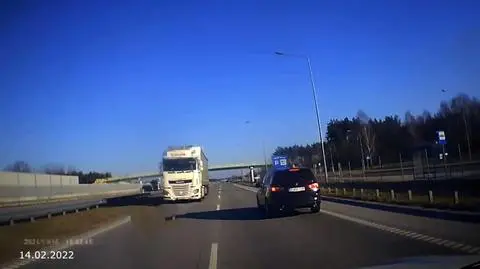 Trasą ekspresową przejechał pod prąd prawie 20 kilometrów. Kierowca tira miał 2,5 promila