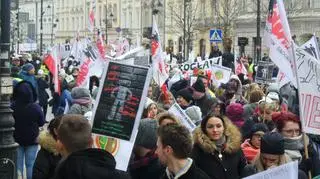 Przemarsz protestujących