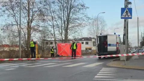 Śmiertelny wypadek w Wawrze. "Skuter uderzył w drzewo"