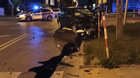 Wypadek w Alejach Jerozolimskich. Nie żyje motocyklista