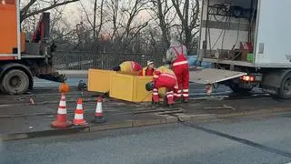 Na moście Poniatowskiego pękła szyna 
