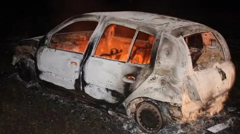 Ukradł samochód i podpalił w polu. Był pijany