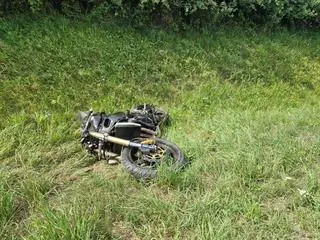 Tragiczny wypadek pod Karwaczem, zginął motocyklista
