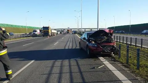 Zderzenie dwóch aut na S2